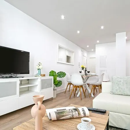 Apartment -malagasunapts-citycentre Private Patio