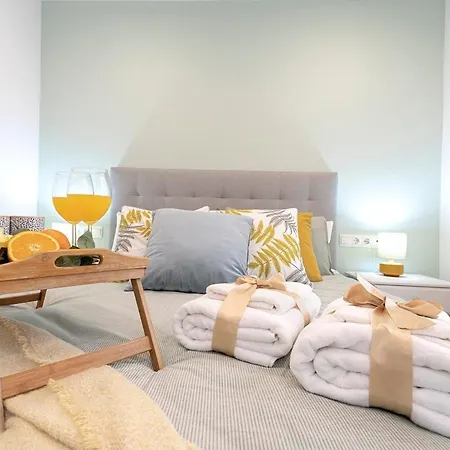 -malagasunapts-citycentre Private Patio Malaga